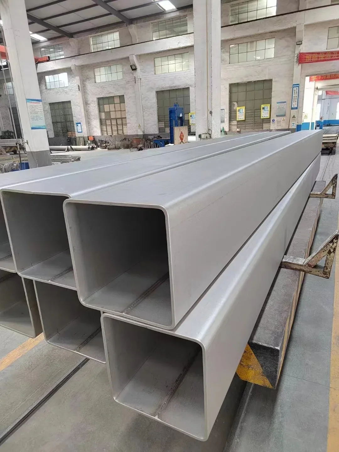 304 316L 321 Stainless Steel Square Rectangular Tube ASTM A312 BA Finish Supplier - Image 6