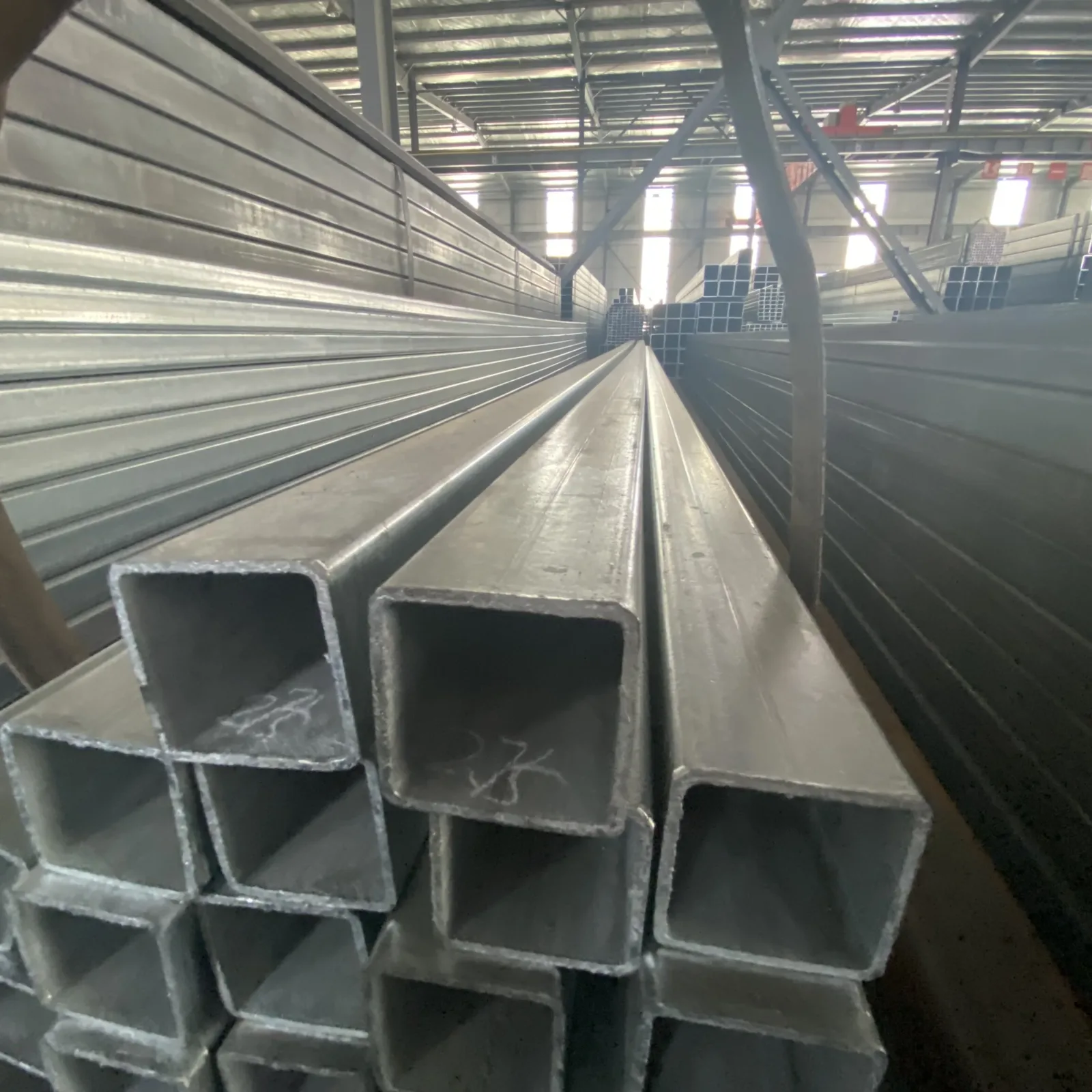 ASTM A500 Gr.B Seamless Square Rectangular Hollow Section Supplier - Image 4