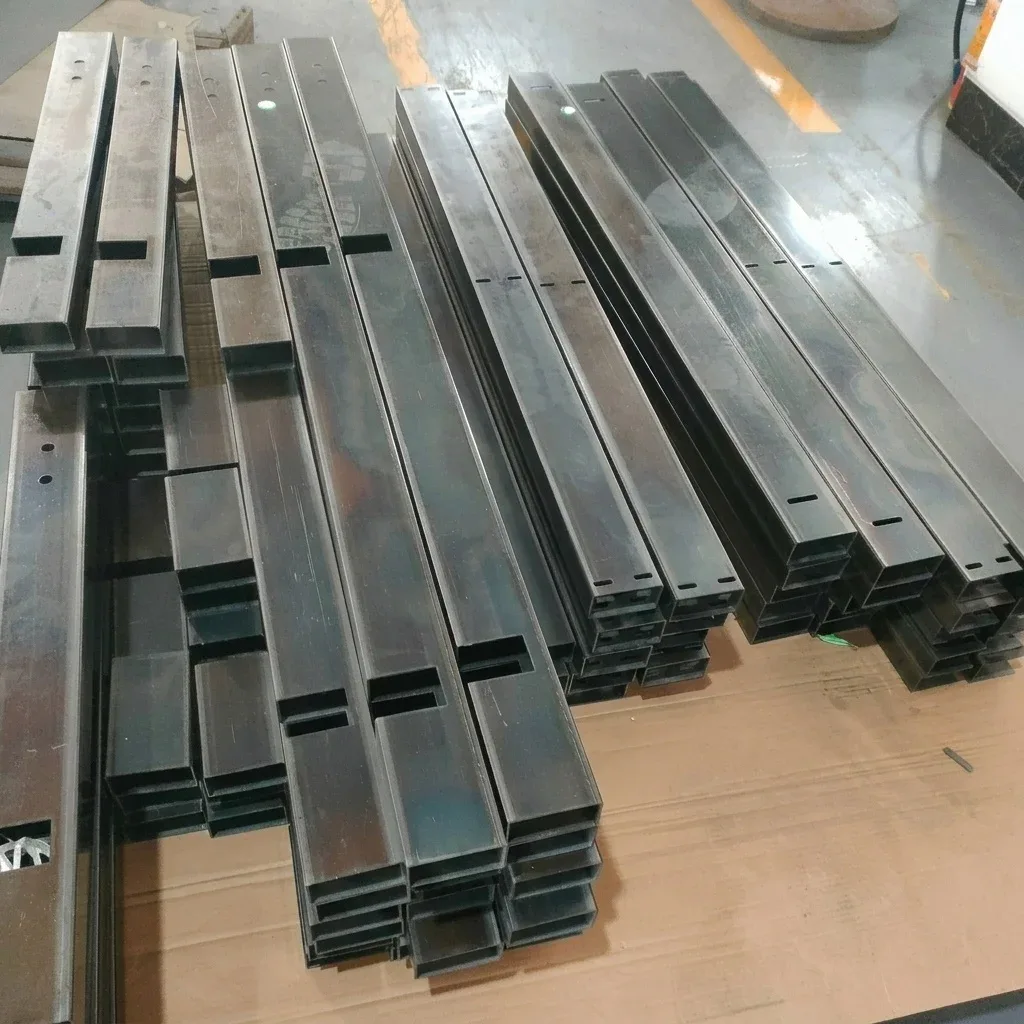 Carbon Stainless Steel Pipe CNC Laser Cutting Service Custom Sizes Factory