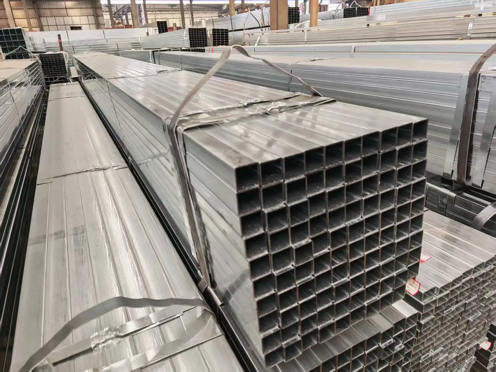 Dx51D G550 Galvanized Square Rectangular Steel Tube ASTM Z30-Z40 Supplier - Image 4