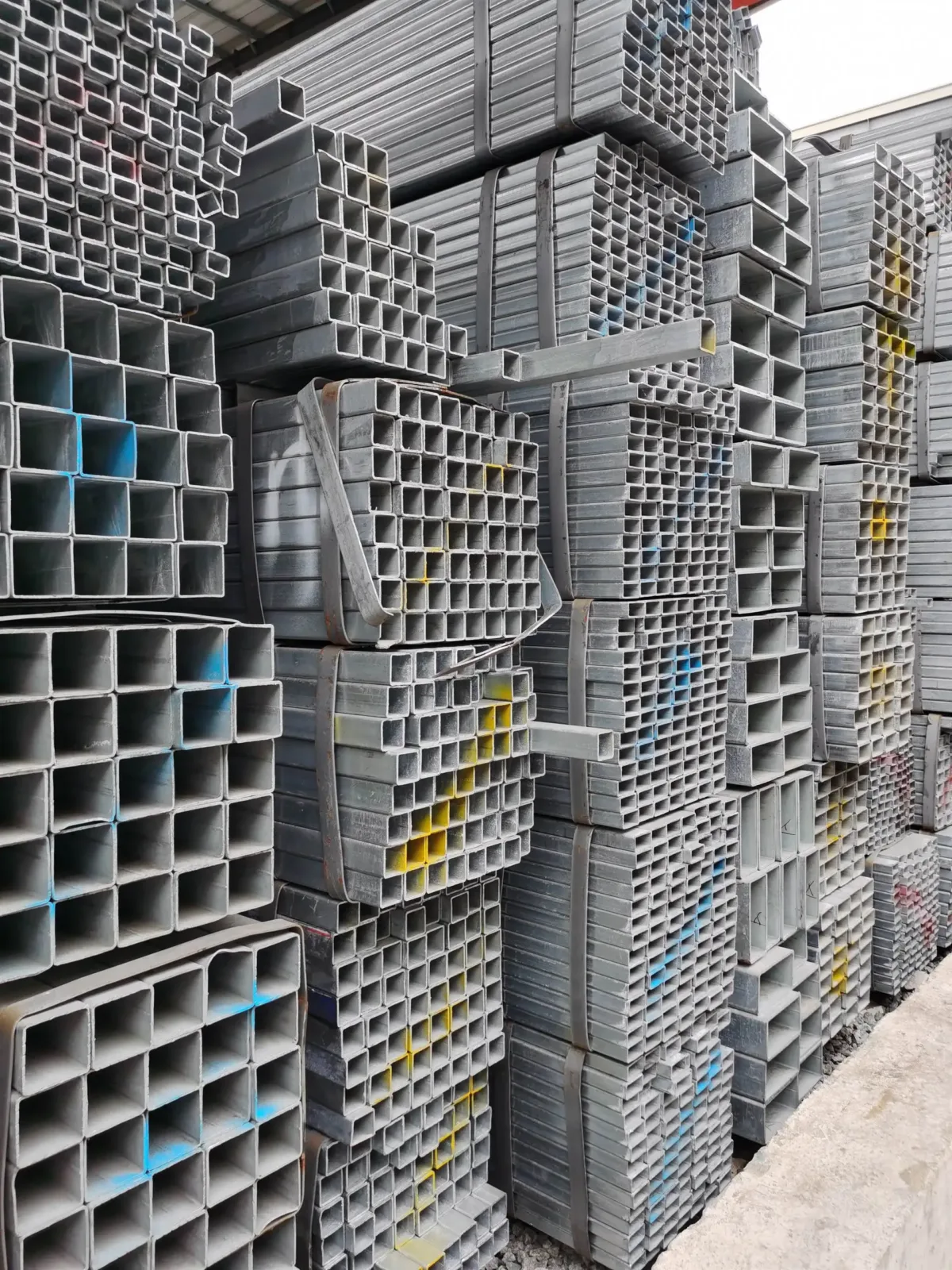 Q195 Q235 Galvanized Square Rectangular Steel Tube 0.6-28mm Manufacturer - Image 3