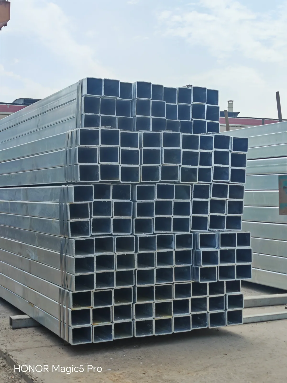 Q195-Q345 Galvanized Rectangular Steel Tube 1.2-15.7mm Wall Thickness Manufacturer - Image 6