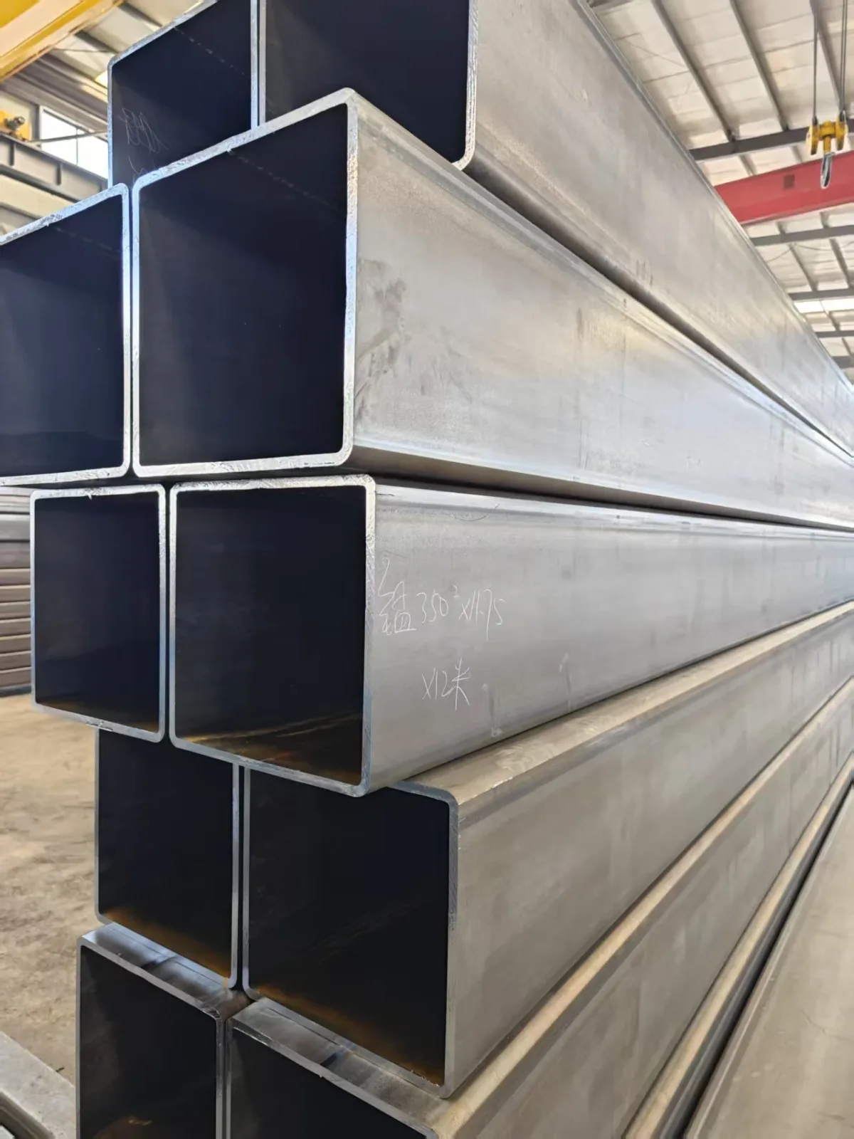 Q195-Q345 Seamless Square Carbon Steel Tube 50-100mm Factory Direct - Image 4