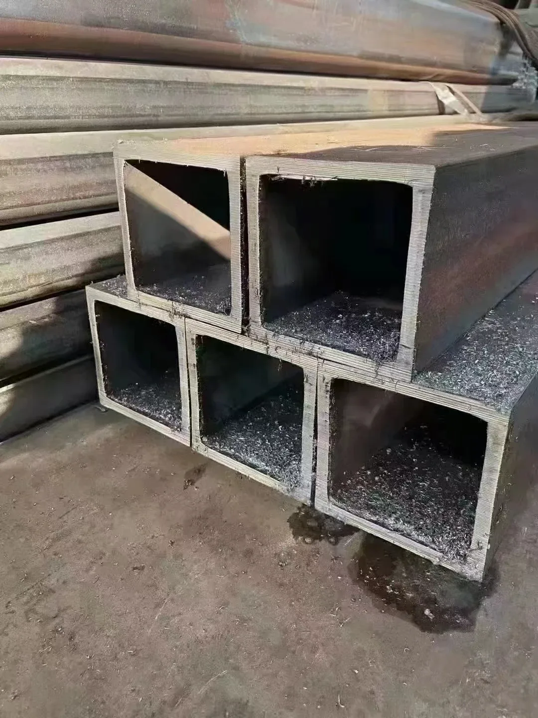 Q195-Q460 Hot Rolled Square Steel Tube 100x100 0.5-200mm Wall Factory Direct Supplier