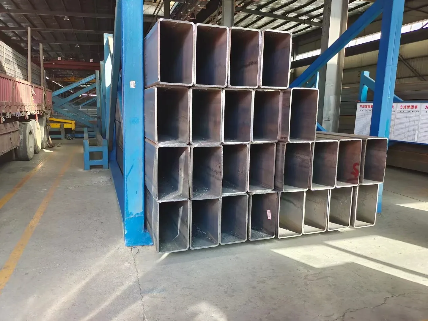 Q195-Q460 Hot Rolled Square Steel Tube 100x100 0.5-200mm Wall Factory Direct Supplier - Image 3