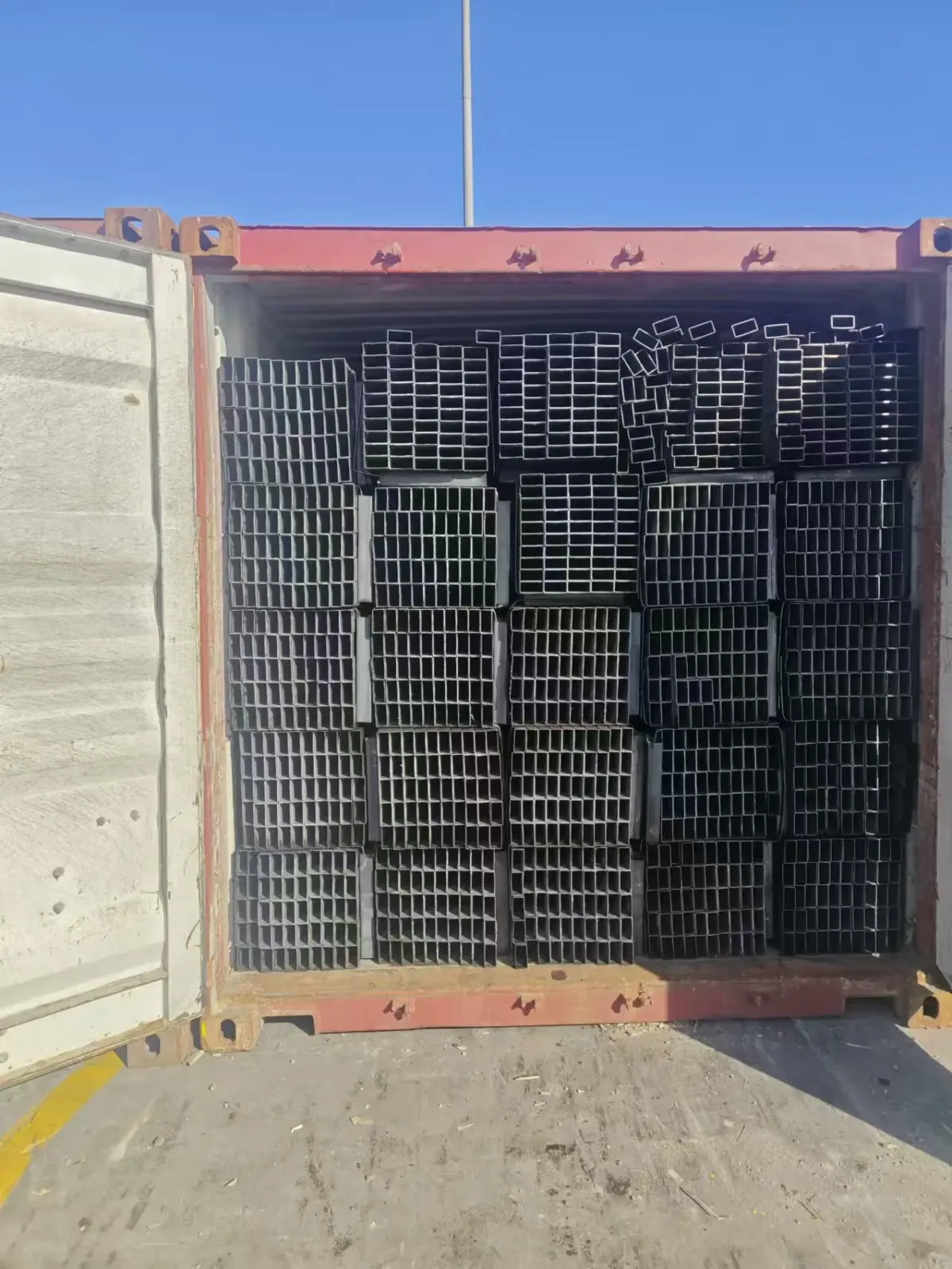 Q235 Hot Rolled Welded Square Steel Tube 0.5-25mm ASTM Factory Direct Supplier - Image 4