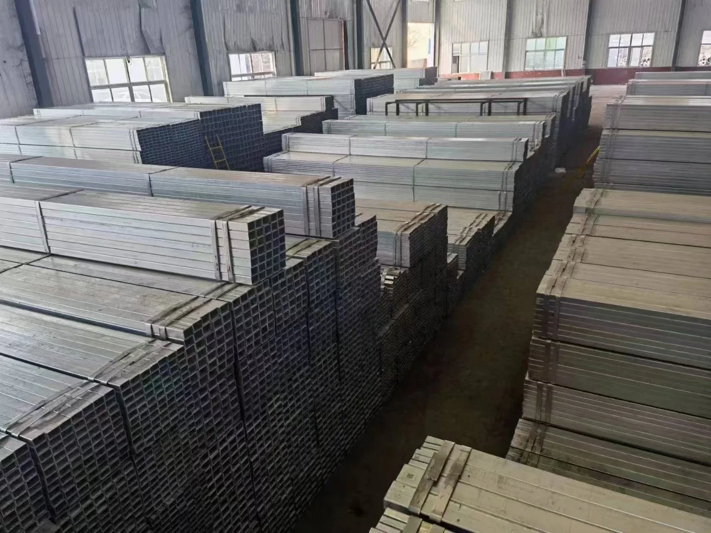 Q235 Q345 Rectangular ERW Welded Steel Tube ASTM Standard Supplier - Image 5