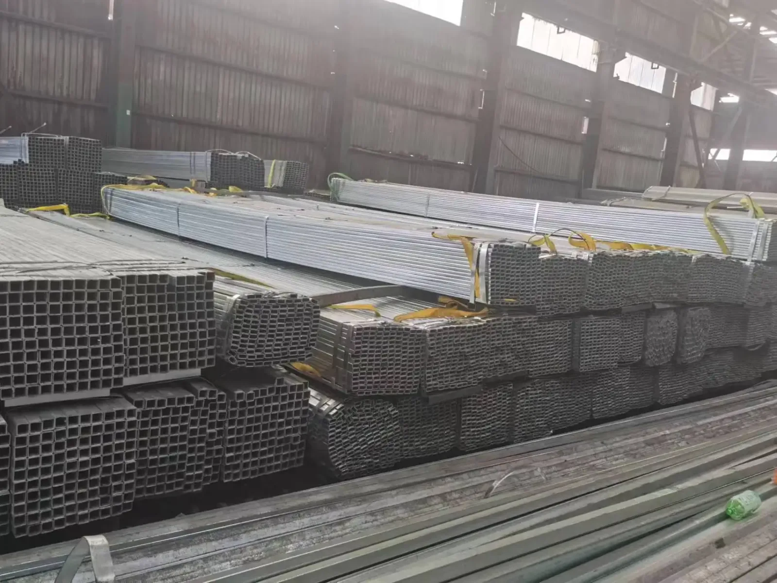 Q235B ERW Square Steel Tube 40x80 Hot Rolled Black Factory Direct - Image 2