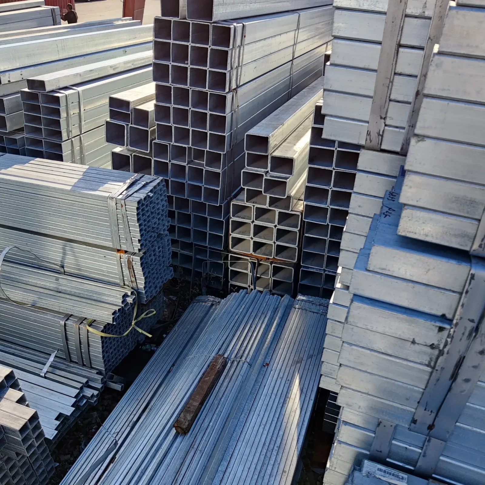 Q235B Hot Galvanized Square Rectangular Steel Tube 10-1000mm Factory Direct - Image 3