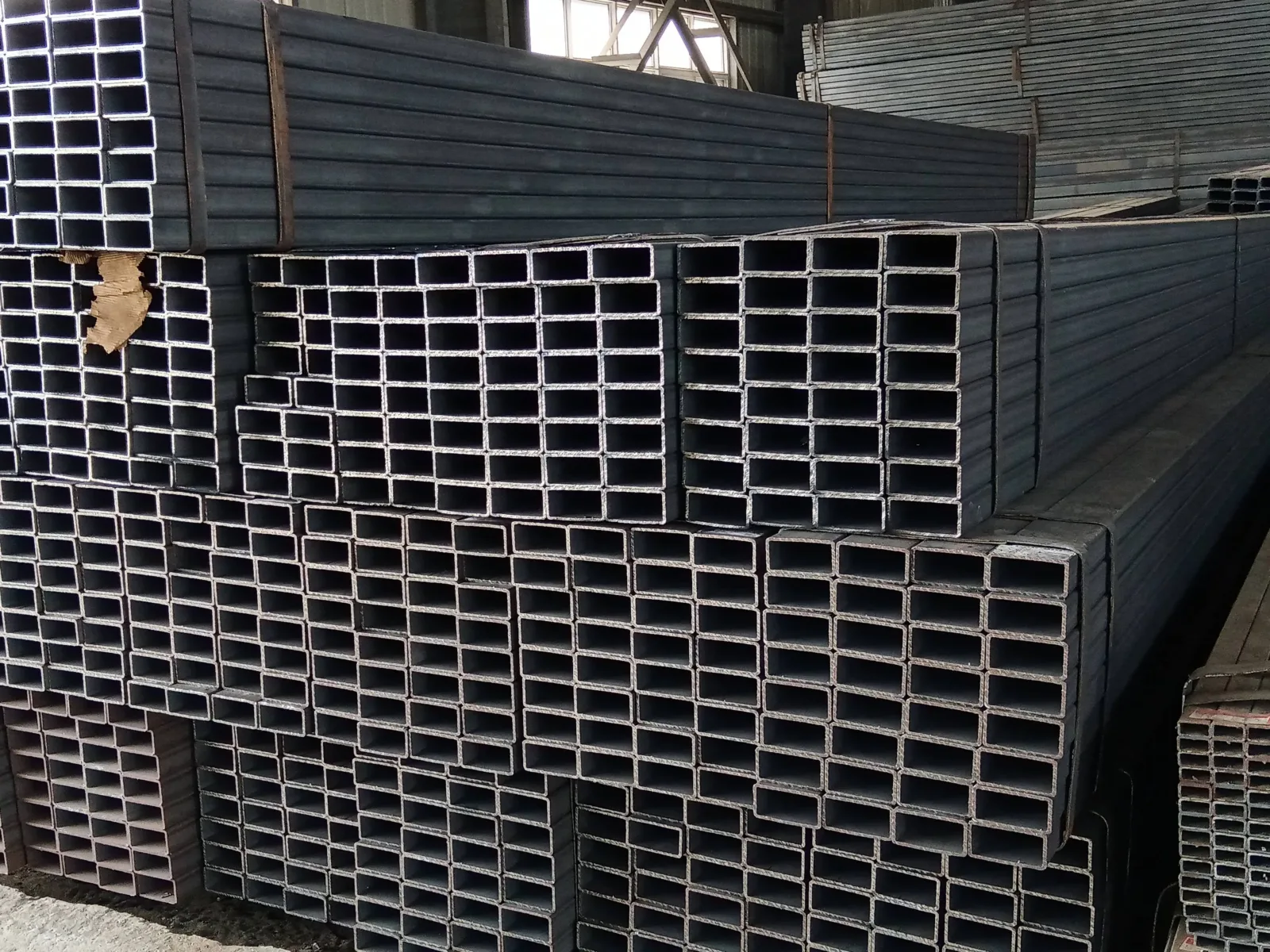 Q235B Q345B Carbon Steel Square Rectangular Pipe ASTM Custom Sizes Supplier - Image 3