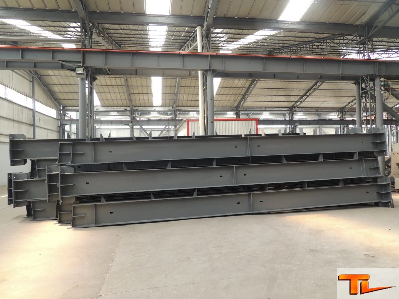 Q235B Q355B S355JR Fabricated Steel Structure Components Manufacturer - Image 2